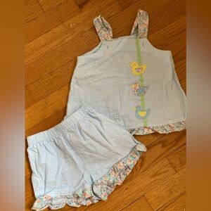 Short set with bird applique